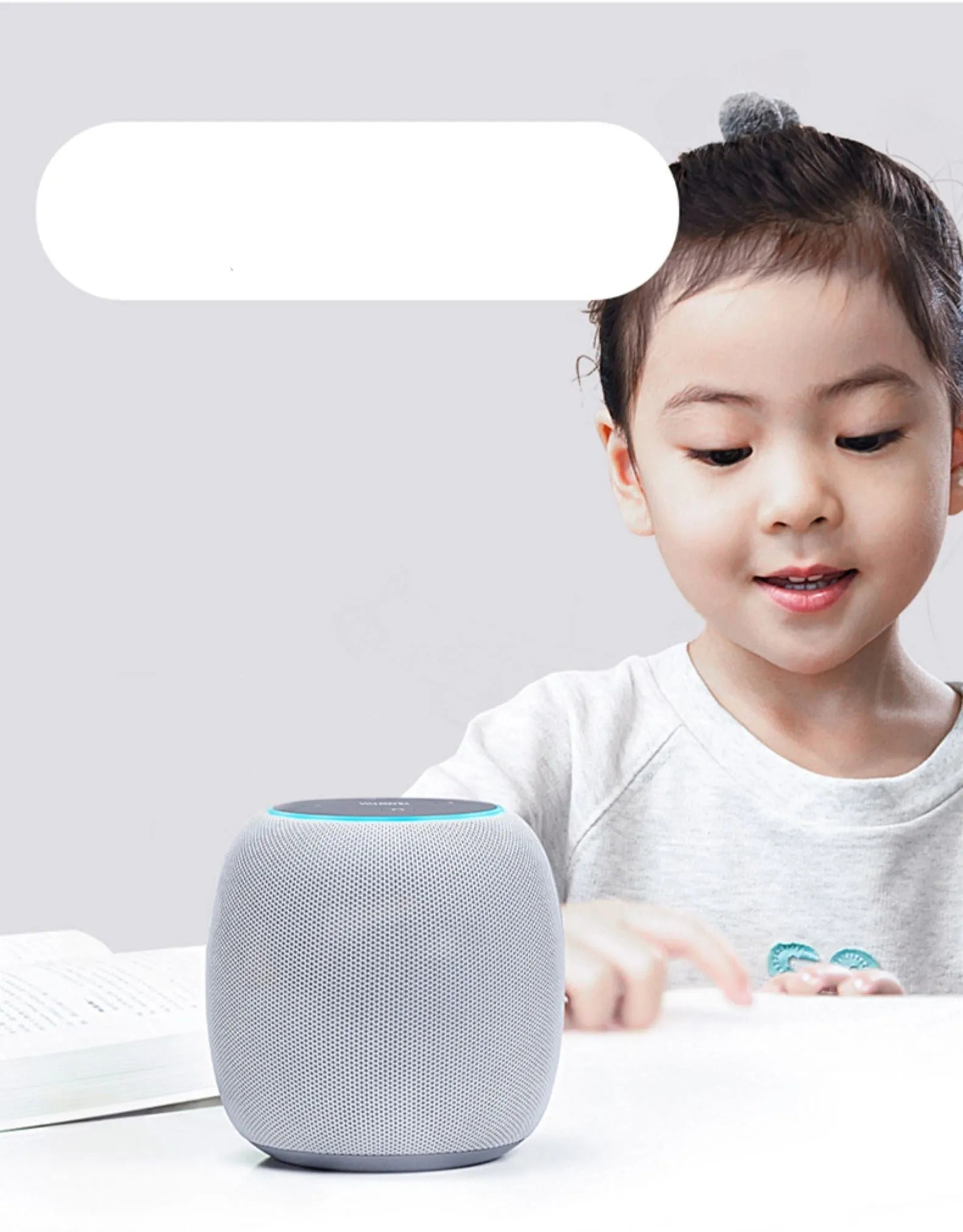 Compact circular AI smart speaker with six-microphone array for voice control