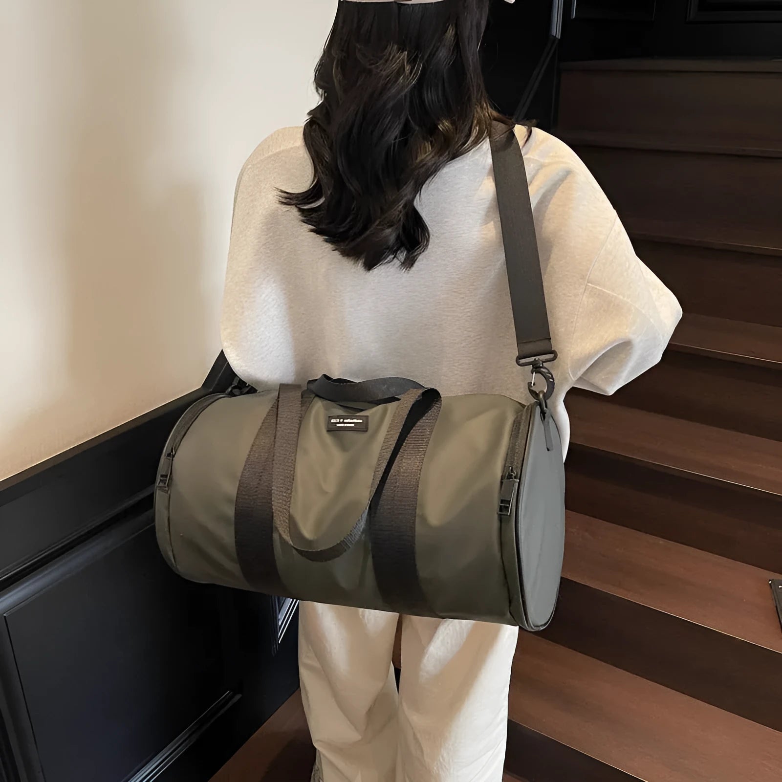 Black Oxford cloth waterproof sports handbag for men and women