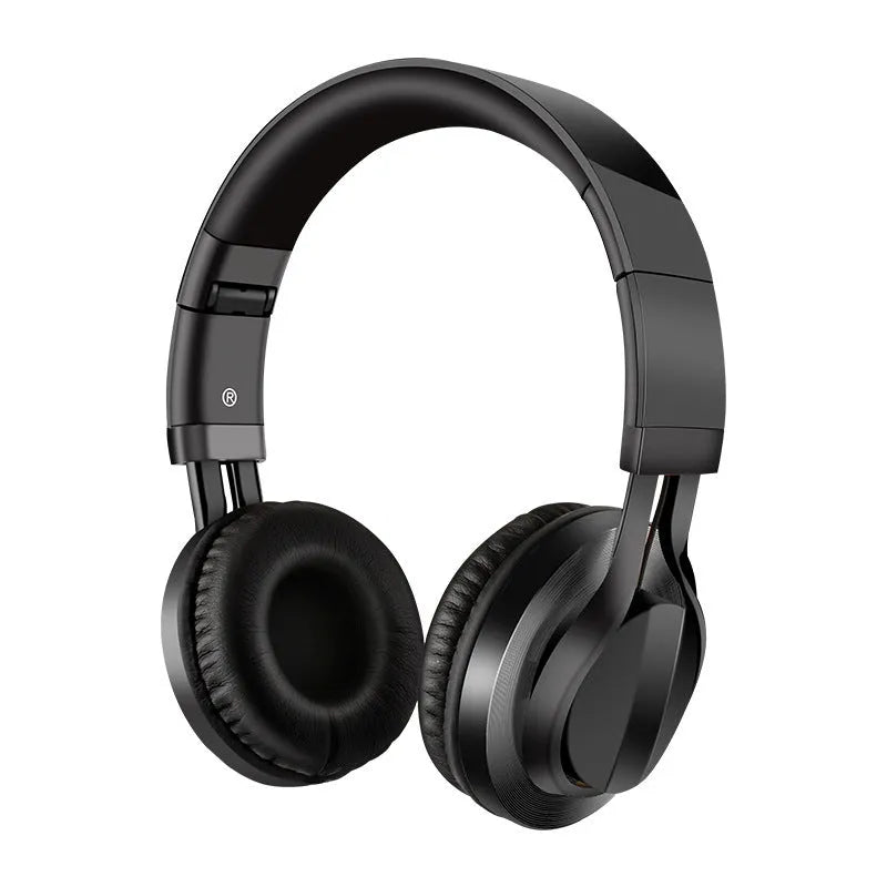 Wired over-ear headphones with microphone in black, black gold, or black red with a 3.5mm plug.