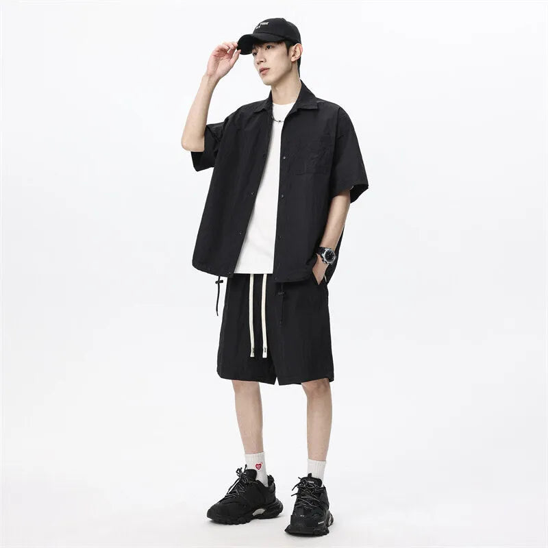 Men's loose casual two-piece set with shirt and shorts in hemp blend fabric