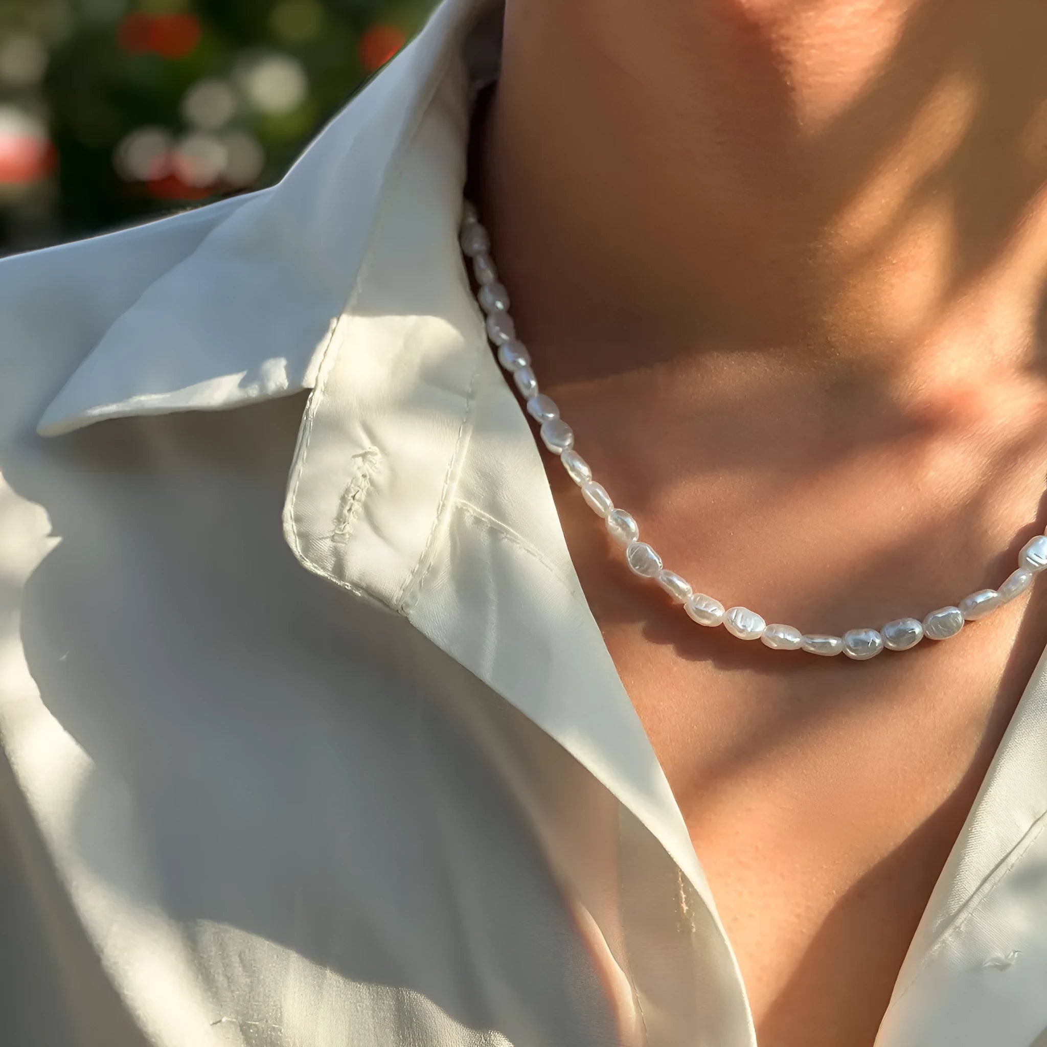 Men's white U-shaped pearl necklace adjustable from 41cm to 50cm length