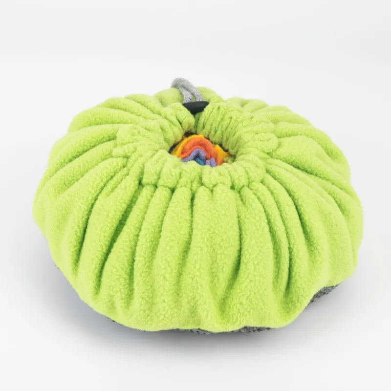 Polar fleece snuffle mat for dogs and cats, 28x28x10cm interactive treat dispenser, size M