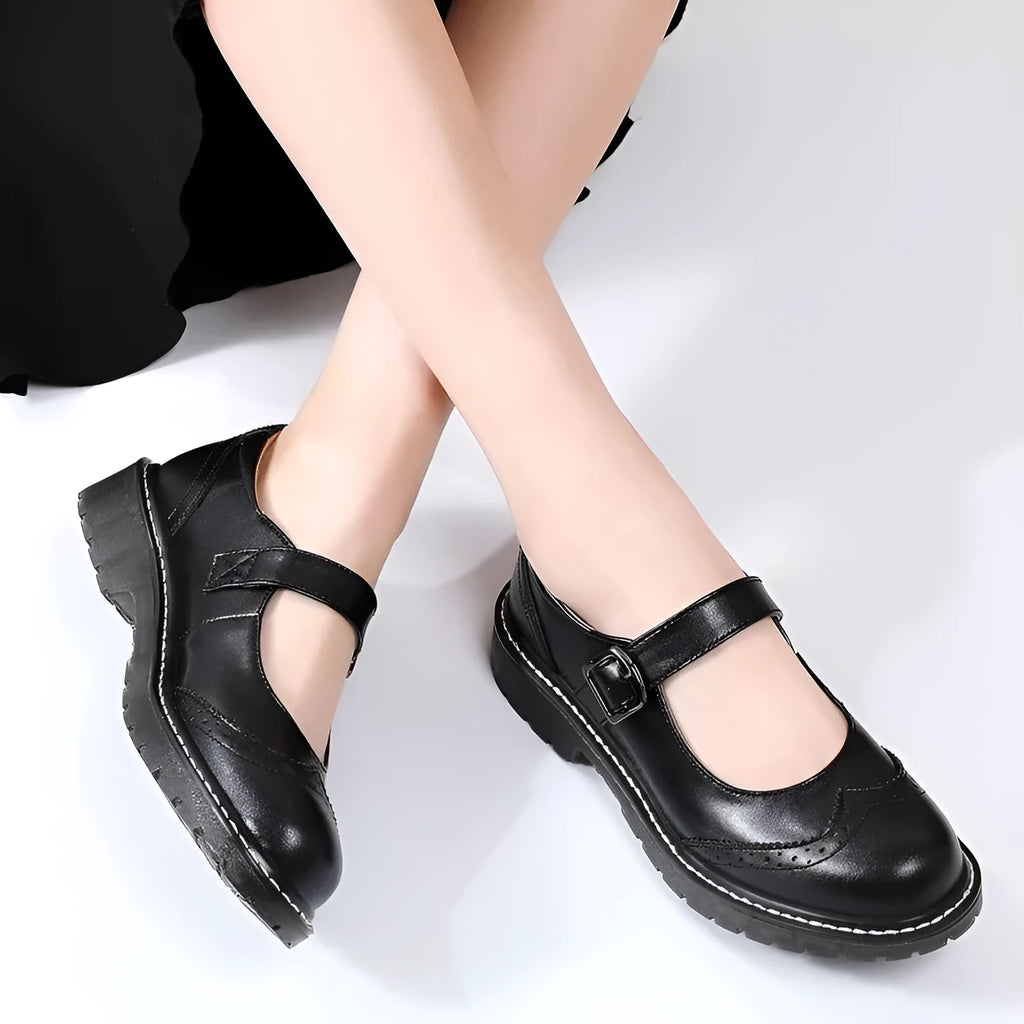 Shallow mouth thick bottom hanging buckle pumps for elderly women in black colour option