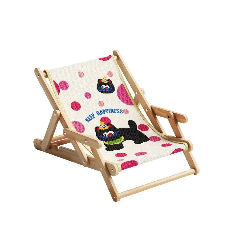 Sisal cat scratch board with solid pine frame, integrated cat bed shape, and non-dandruff surface