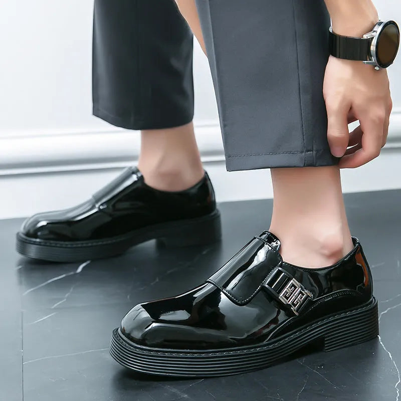 Men's glossy black loafers with hidden platform heel in PU leather for summer wear