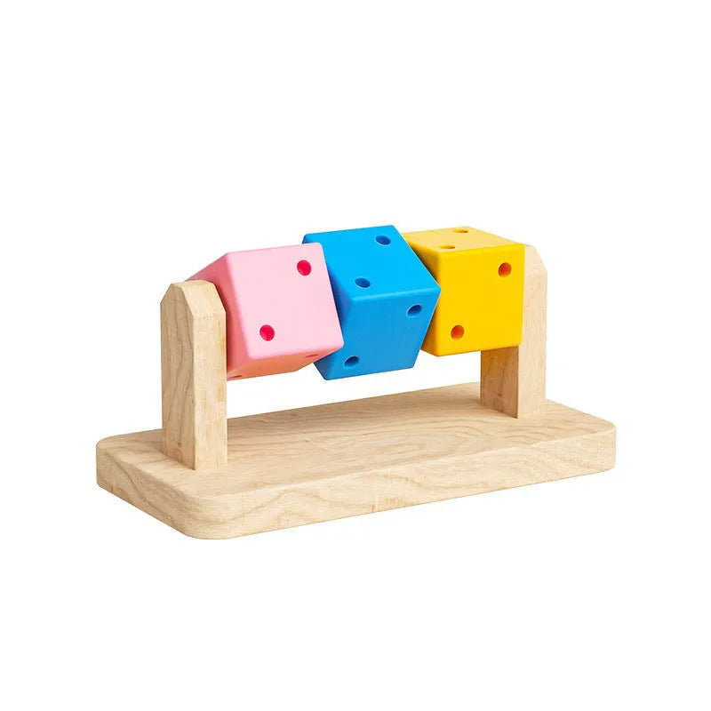 Natural wood cube toy for hamsters and small pets, 14x7x6cm, random colour