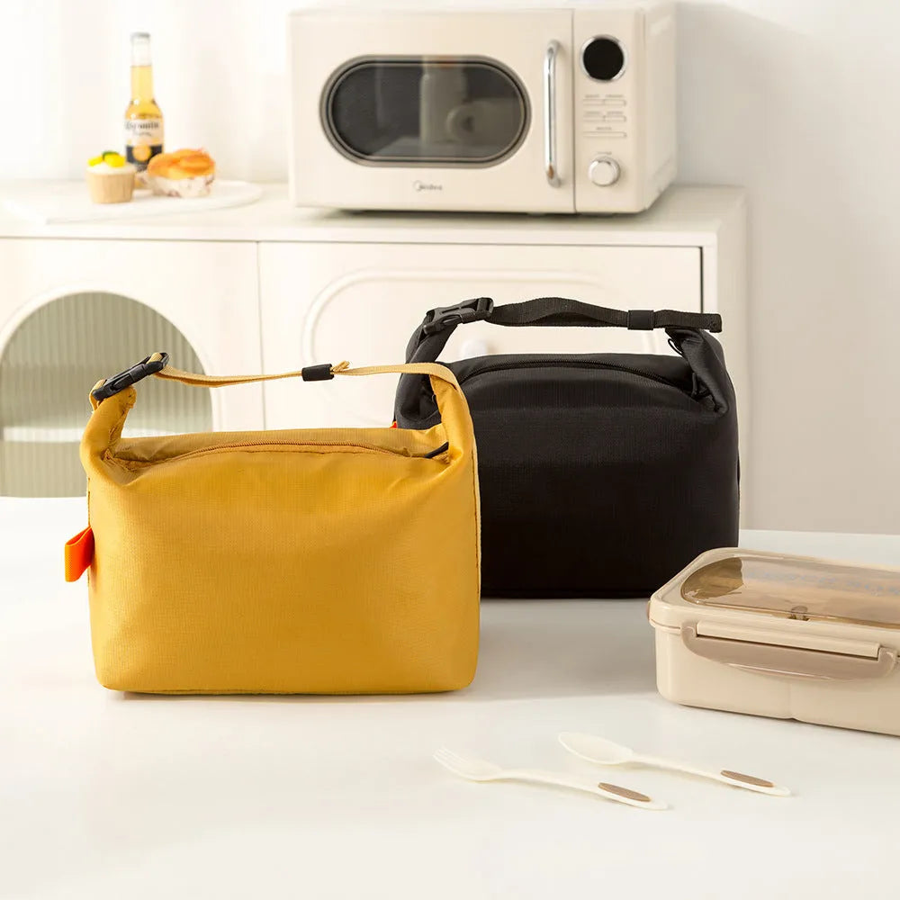 Japanese style insulated lunch bag in Oxford cloth, shown in Army Green colour.