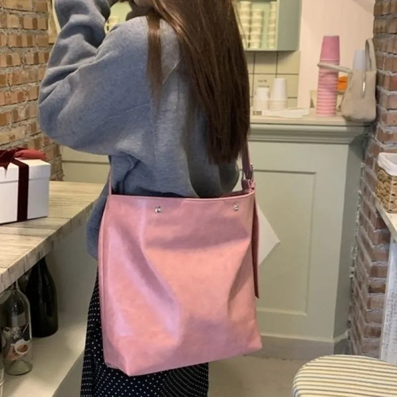 Corduroy one-shoulder bag in pink or brown colour with PU lining and structured dimensions