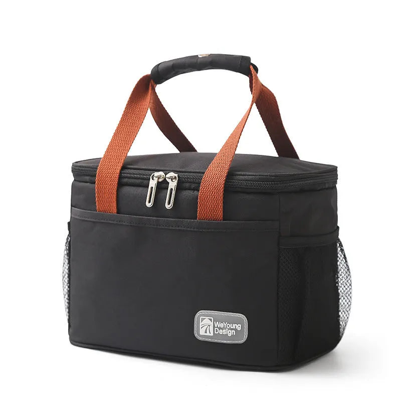 Insulated crossbody picnic bag with 15 litre capacity in Oxford cloth construction