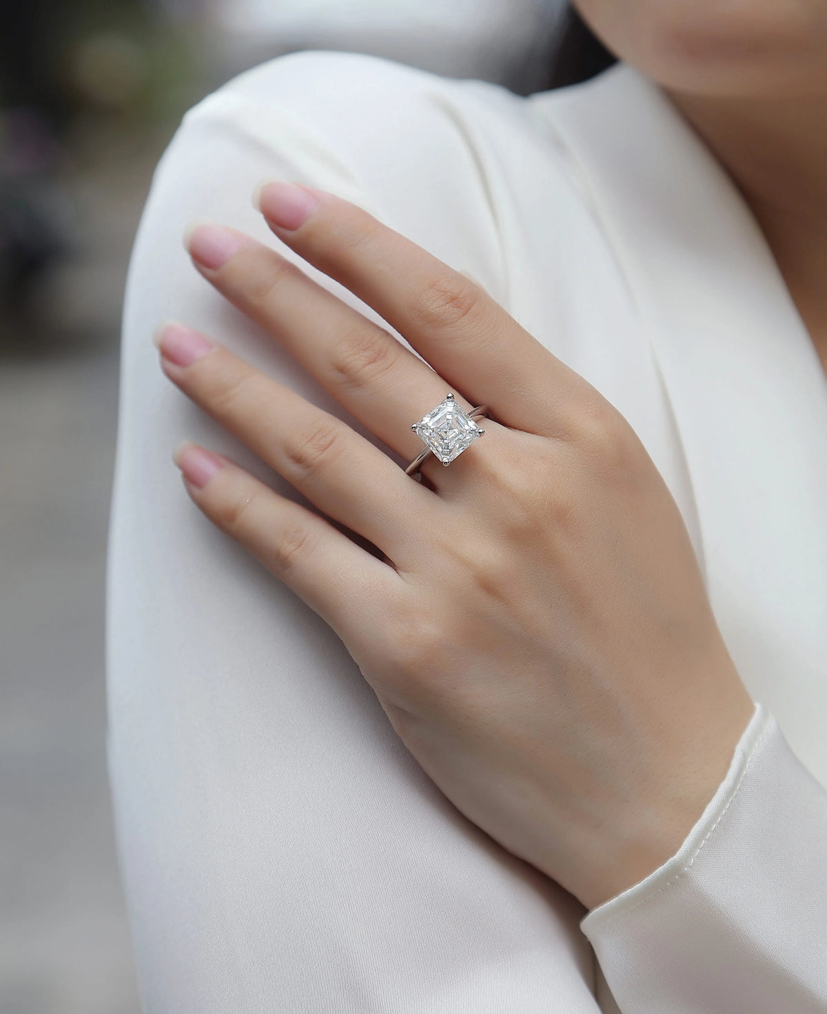 Heart-shaped moissanite wedding ring set in S925 silver with platinum plating, square 10x10mm stone, sizes 5-9, gift box