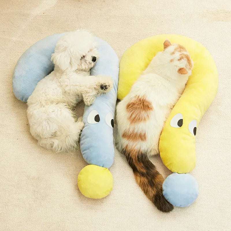 Blue and yellow pet pillow cushion measuring 62cm by 39cm for dogs and cats