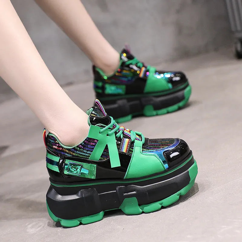 Women's casual lace-up shoes in patent PU leather with colour block pattern, round toe, and mid heel