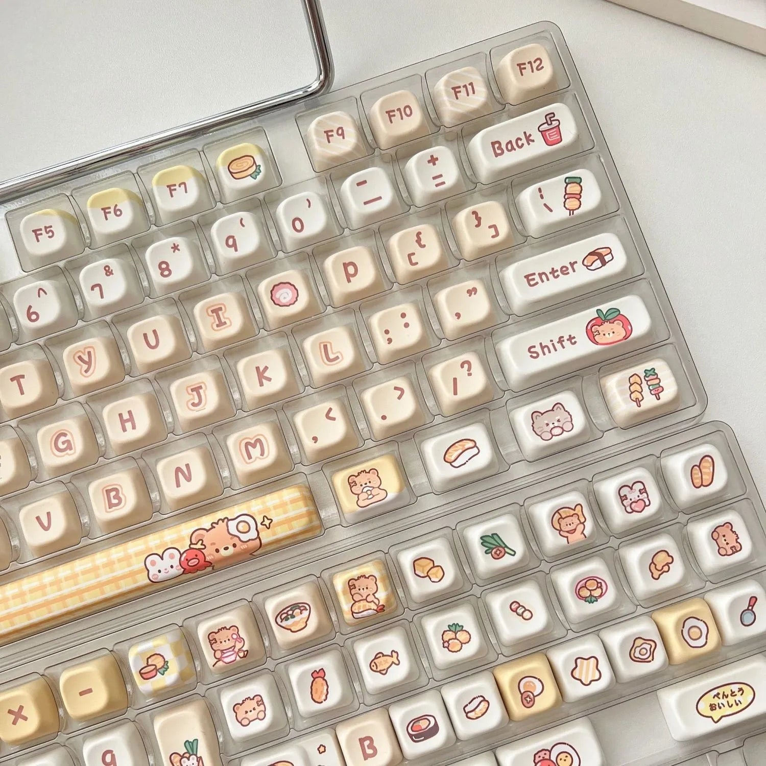 Rabbit Bear Restaurant themed PBT plastic keycap set with 140 keys for mechanical keyboards.