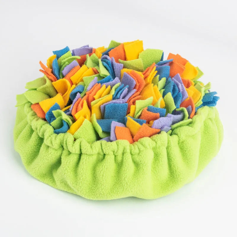 Polar fleece snuffle mat for dogs and cats, 28x28x10cm interactive treat dispenser, size M