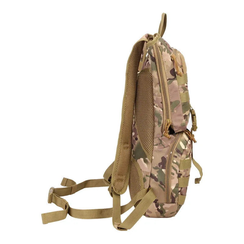 Tactical cycling hydration bag with camouflage pattern and oxford cloth waterproof construction