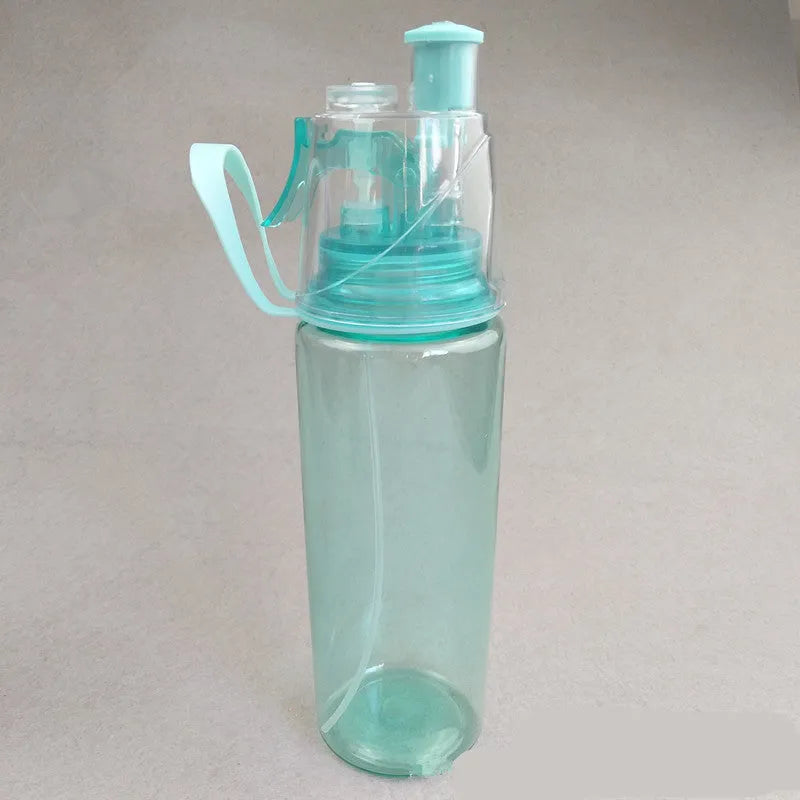 600ml spray water bottle in pink and black colours for sports and outdoor use