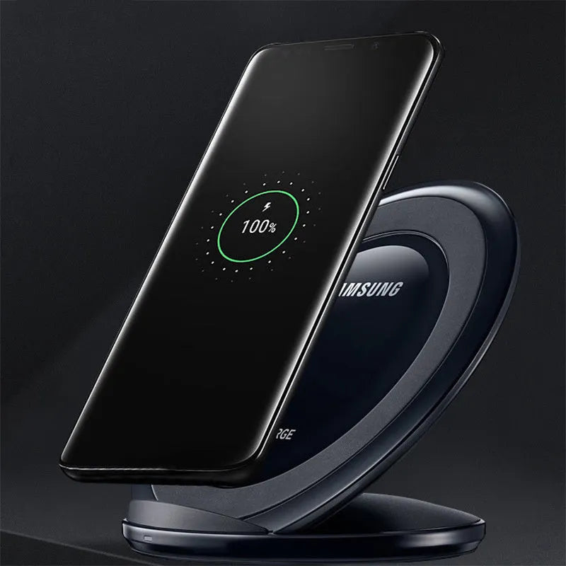 Black and white wireless charging pad for Samsung Galaxy Note Edge with USB connection