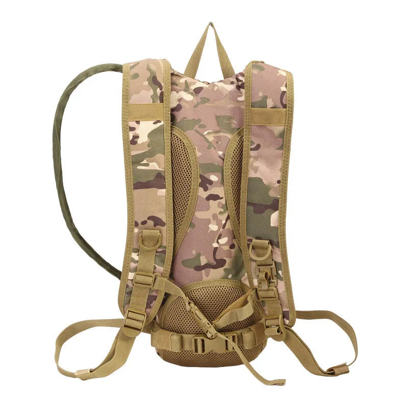 Tactical cycling hydration bag with camouflage pattern and oxford cloth waterproof construction