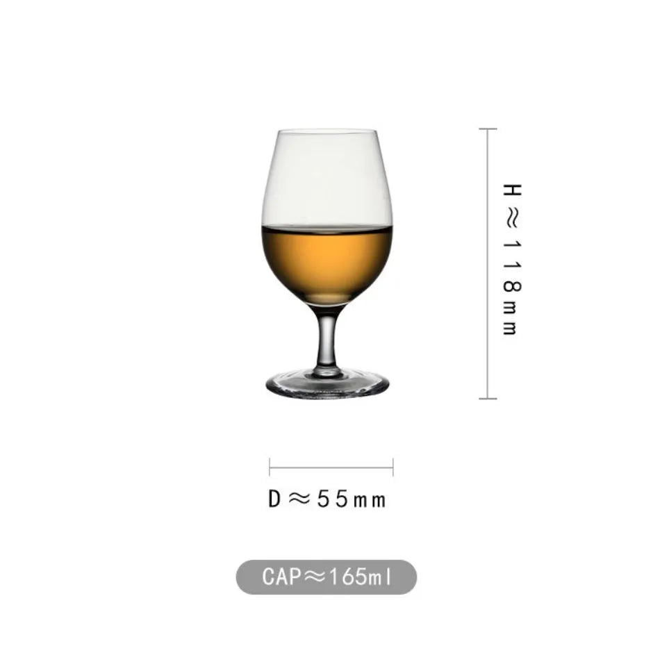Single Malt Association 165ml crystal whisky glass with retro design on a dark surface
