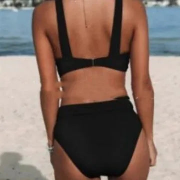 Women's solid colour bikini set in polyester fabric showing top and pants