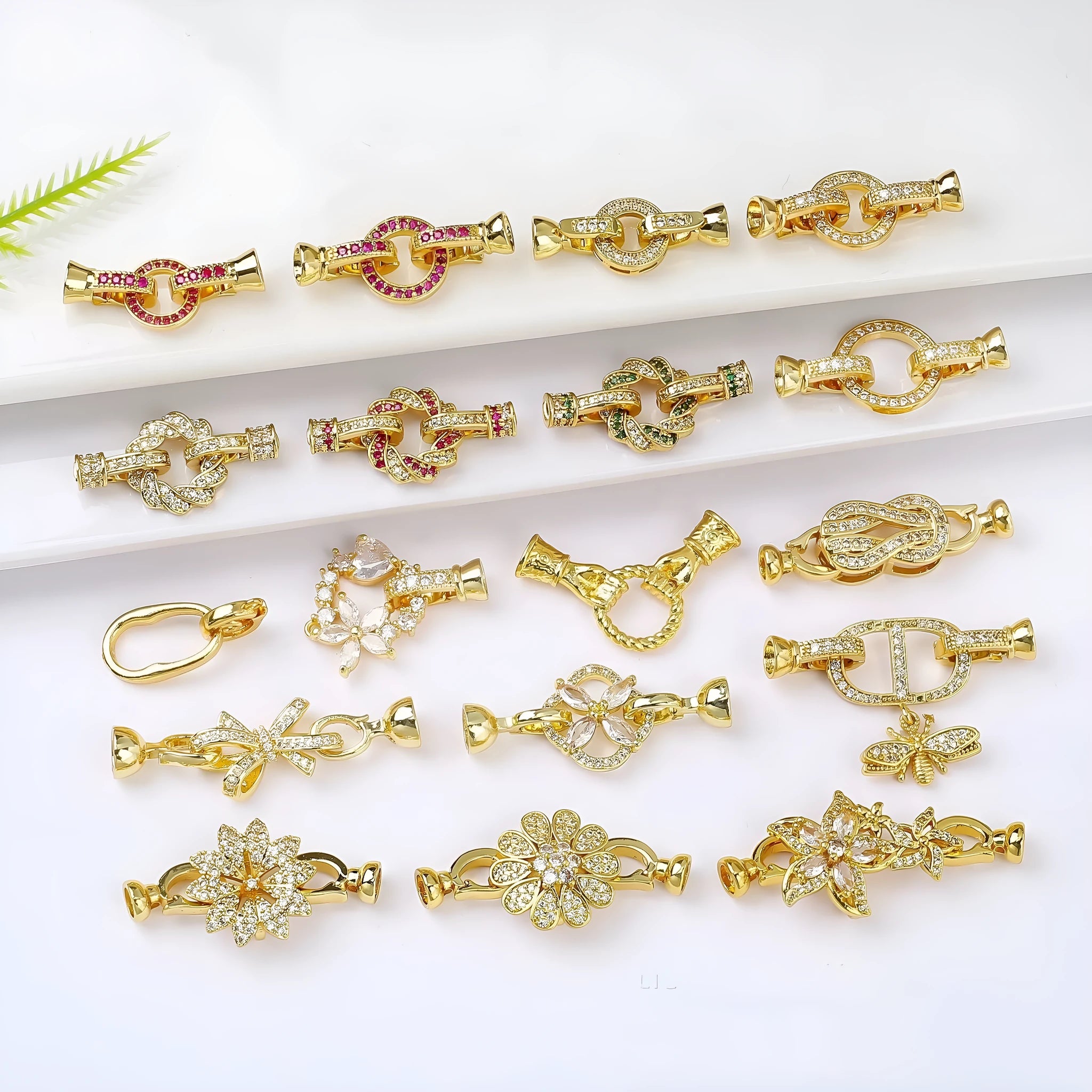 Small gold plated chain buckle for DIY jewellery and pearl necklace making