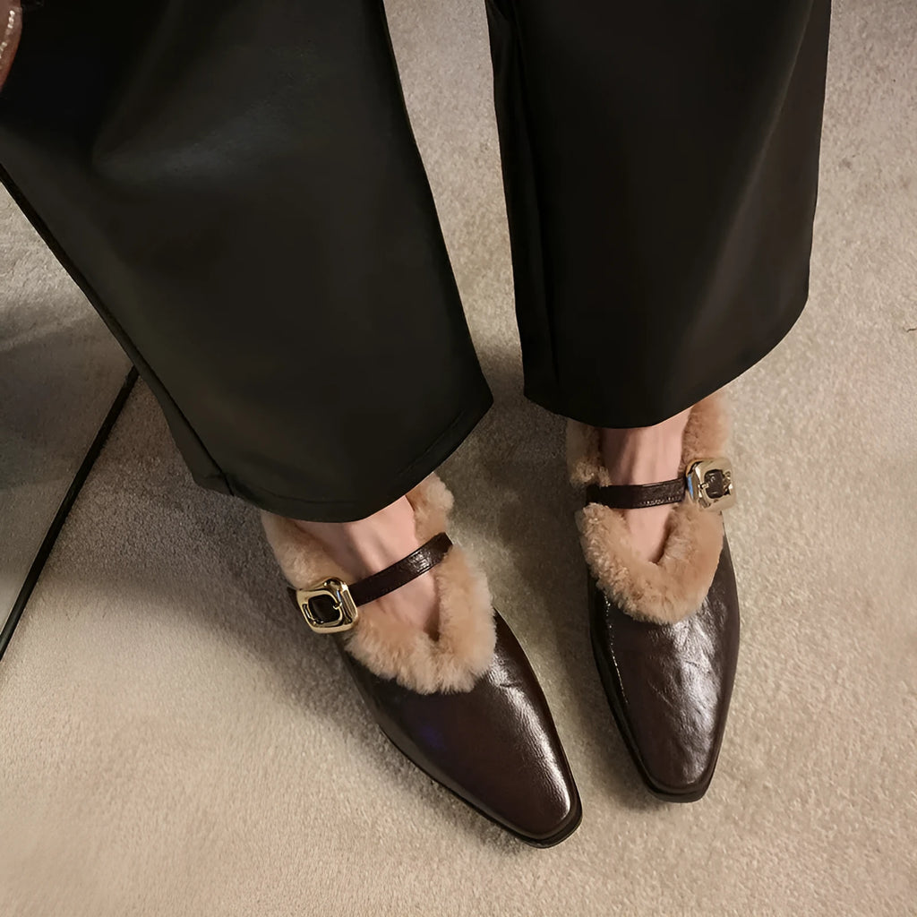 Women's sheepskin ankle-strap shoes with full-grain sheepskin upper, pointed toe and viscose sole in dark brown