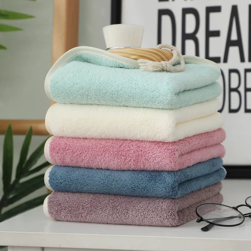 Thickened high-density coral fleece face towel in beige, 30x60cm, with edging finish
