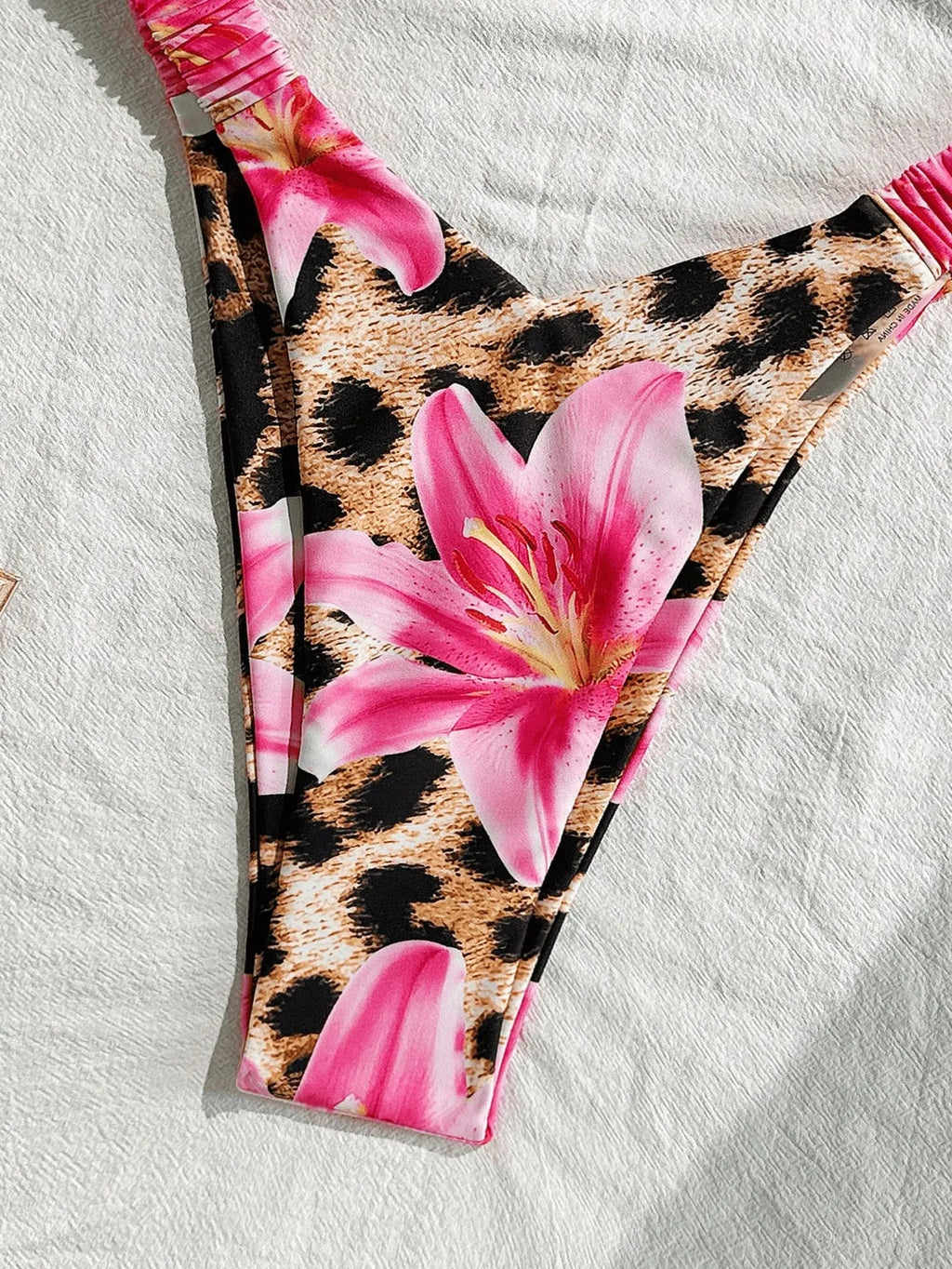 Women's polyester bikini set in pink leopard print, blue, or leopard print, sizes S-XL, tube top with split detail.