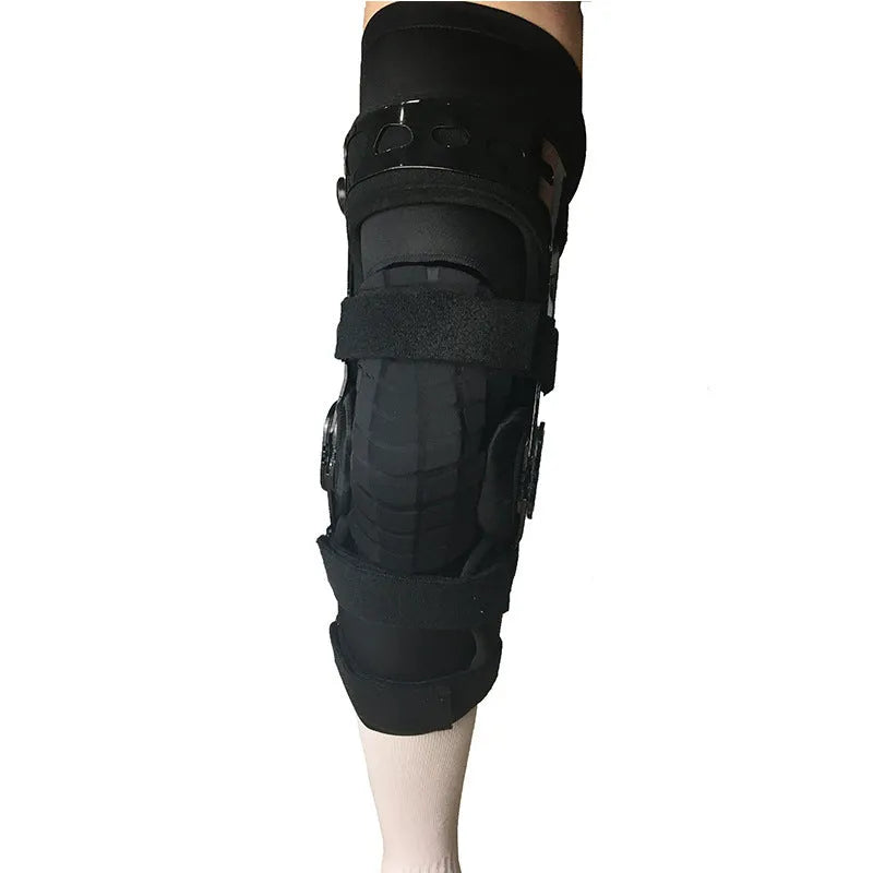 Black anterior ligament knee pad supporter showing multi-material construction and sizing for left and right knees.