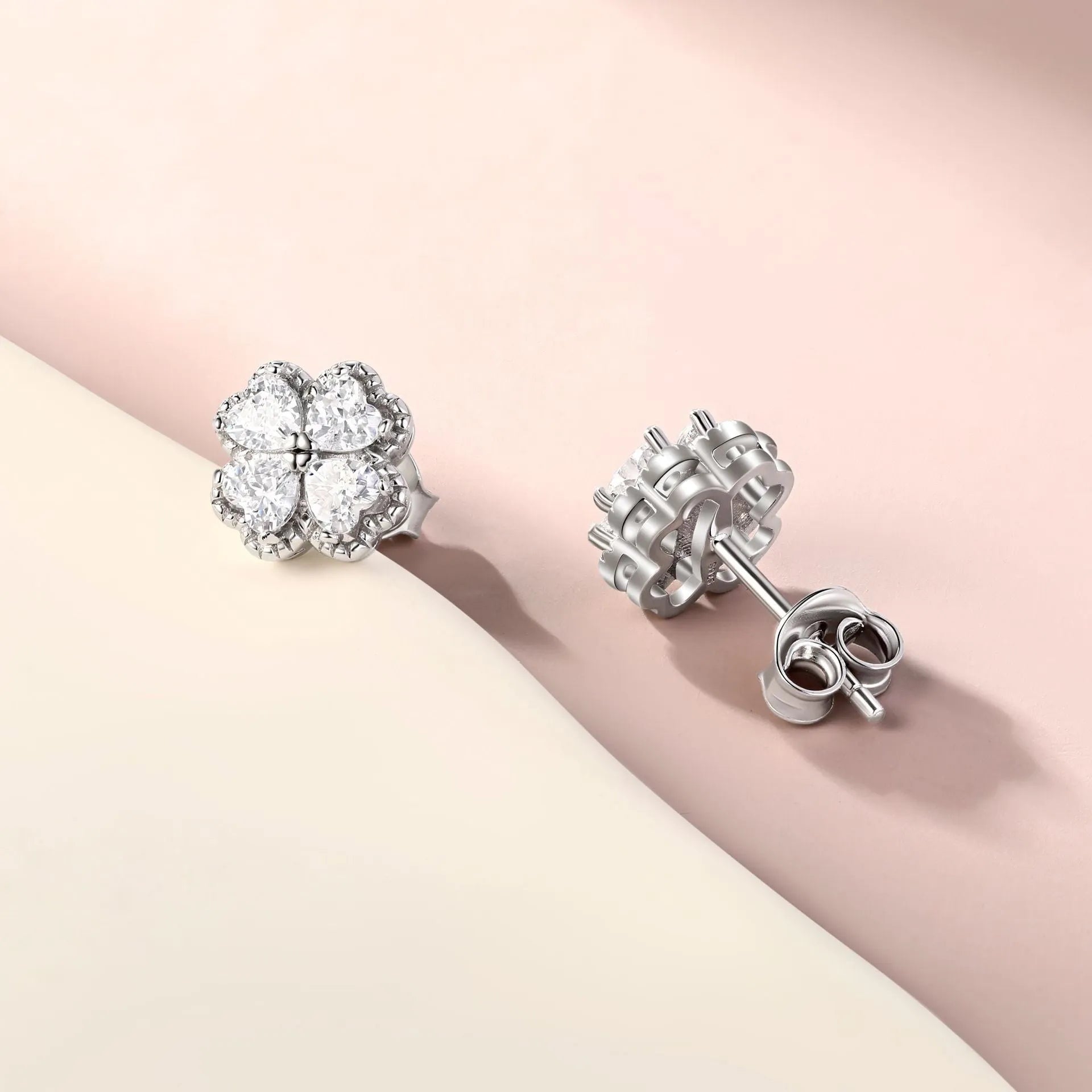 Zeng Yin women's 925 silver heart and four-leaf clover earrings with zircon stones in white gold colour.