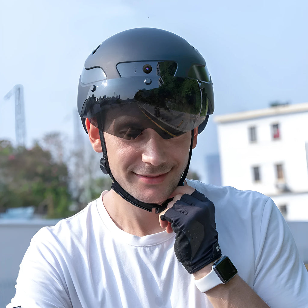 Black riding helmet camera with Bluetooth turn taillight, 58-62cm, 1080p 60FPS, Type C USB