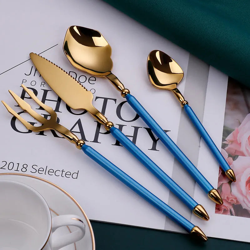 Stainless steel 4-piece cutlery set with knife, fork and two spoons in green gold, blue gold, black gold, white gold, natural, gold or rose gold.