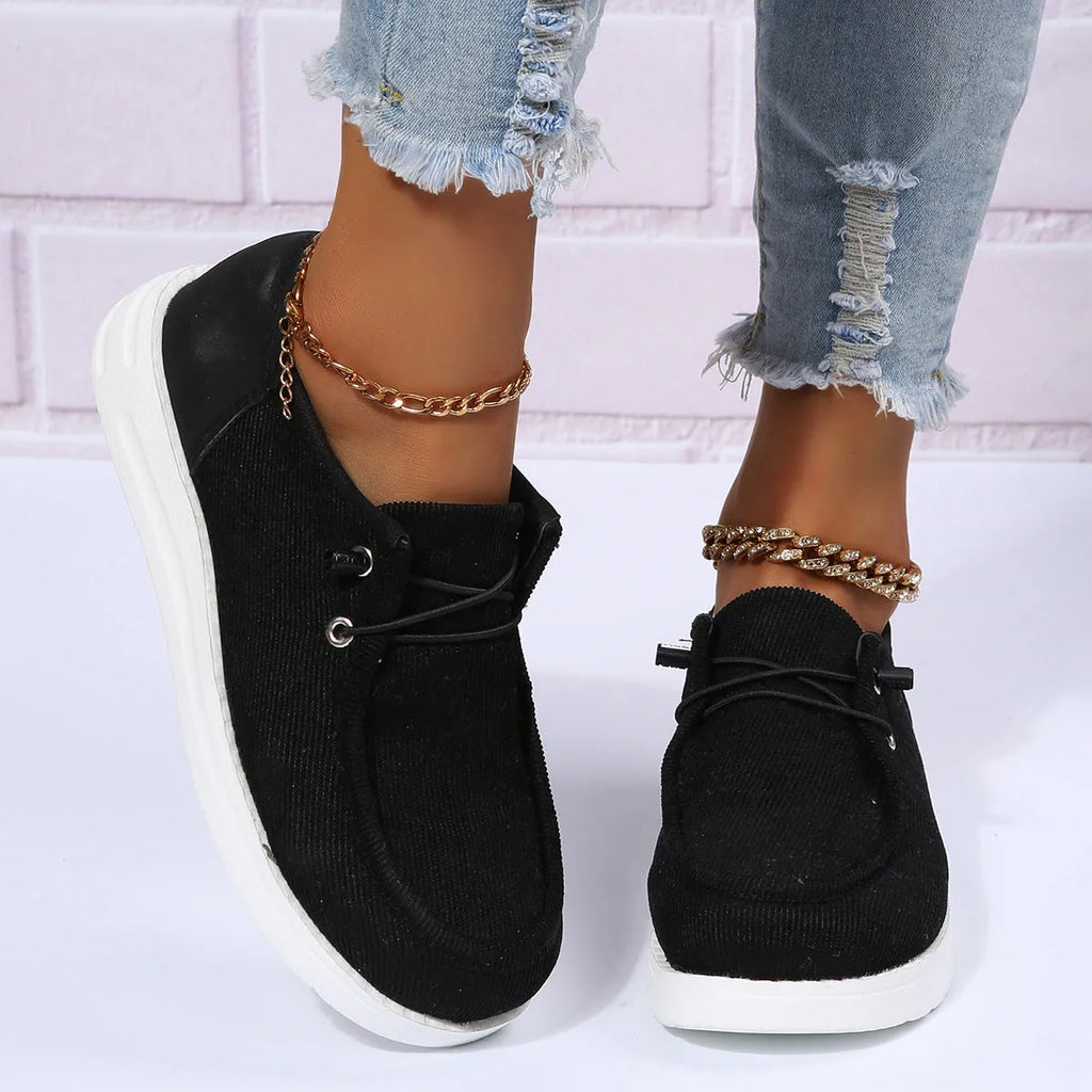 Women's breathable flat shoes with elastic band, cloth upper, round toe, low heel, in black