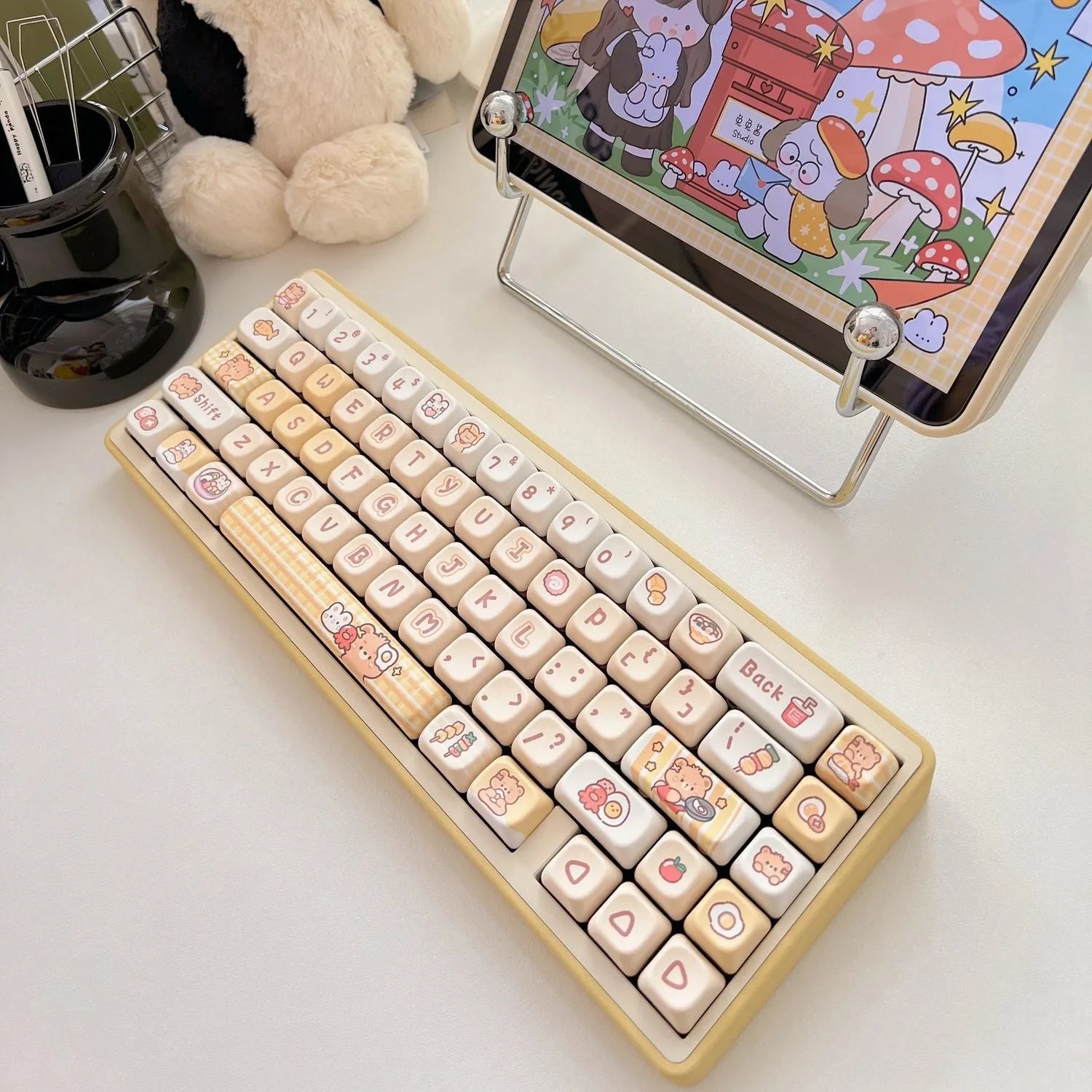 Rabbit Bear Restaurant themed PBT plastic keycap set with 140 keys for mechanical keyboards.
