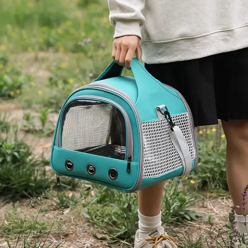 Foldable portable bird bag in black for small pets, one-shoulder carry with mesh ventilation