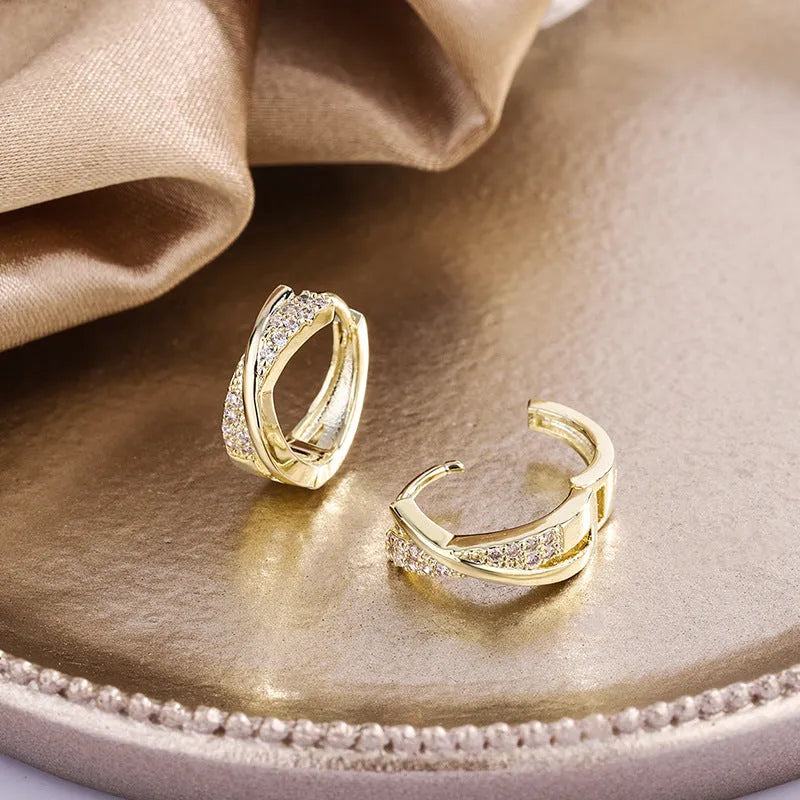 Geometric copper drop earrings with zircon treatment in 14K yellow gold colour