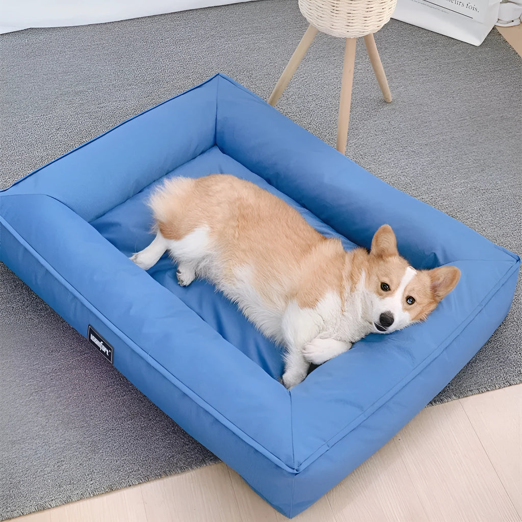 Removable wooden waterproof dog mat for kennel use in blue colour