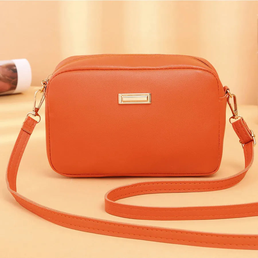 Women's PU leather shoulder bag with three-dimensional pocket in horizontal square shape