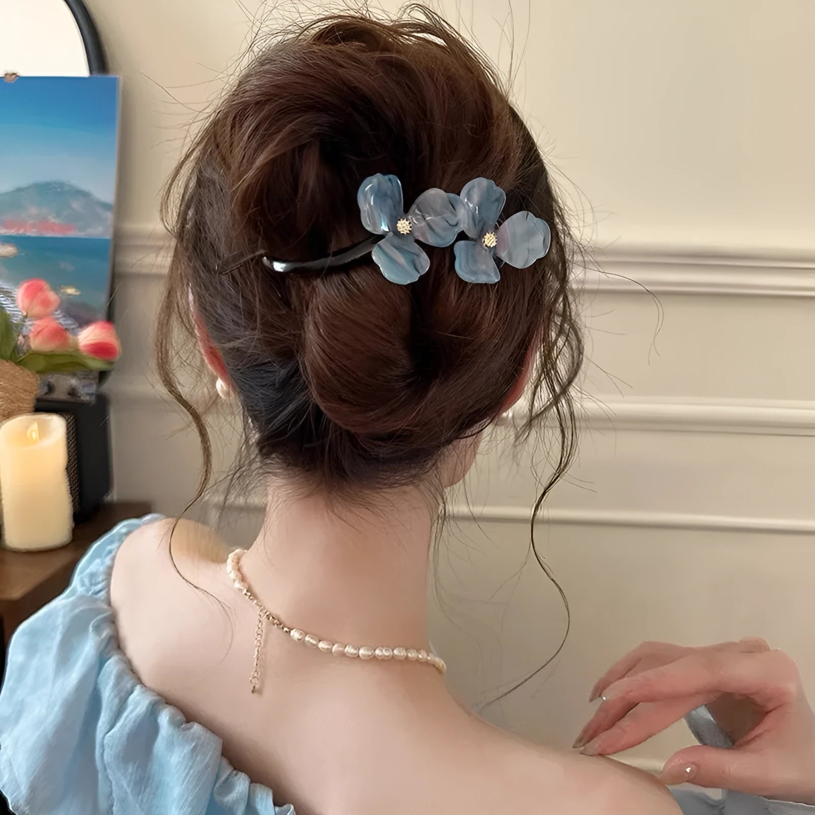Retro flower bobby pin hair clip with acrylic petals in blue, light blue, beige, or pink colours