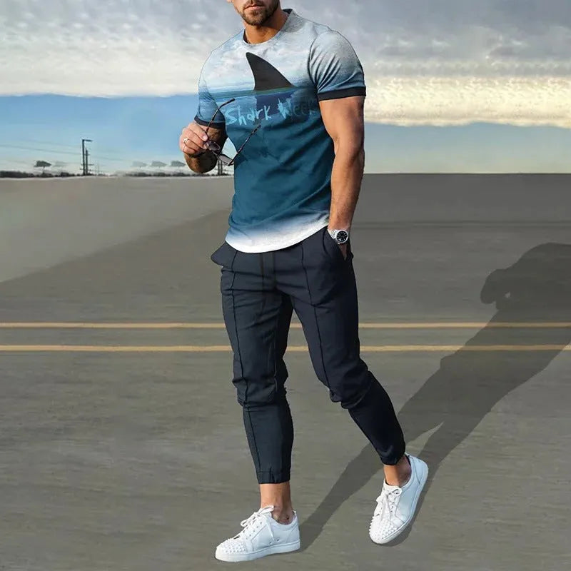 Men's short-sleeve printed tracksuit set with round neck pullover and matching trousers in polyester blend fabric