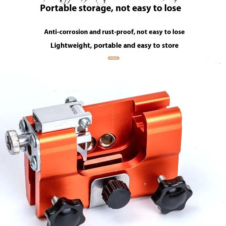 Hand cranking chain sharpener with three silicon carbide grinding heads for portable manual chain grinding