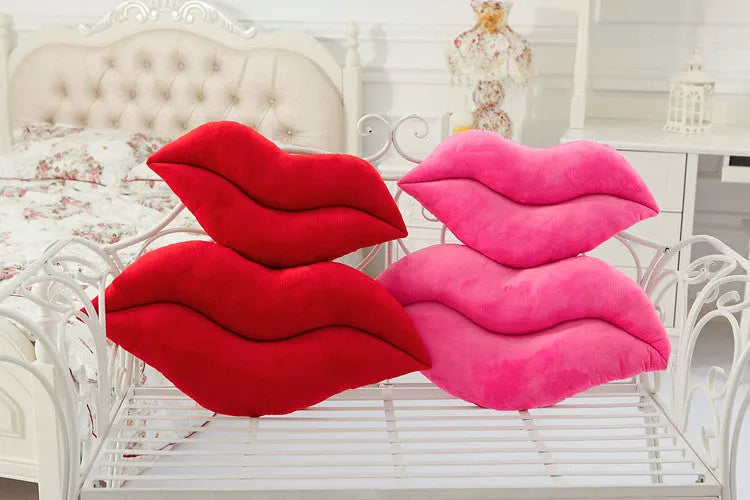 Plush big lips pillow in pink or red, 50cm and 60cm, short plush with PP cotton filling