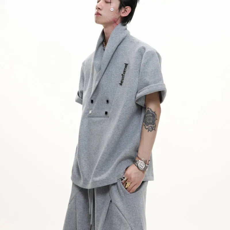 Men's dark grey V-neck padded shoulder short-sleeve jacket and matching shorts sports suit.