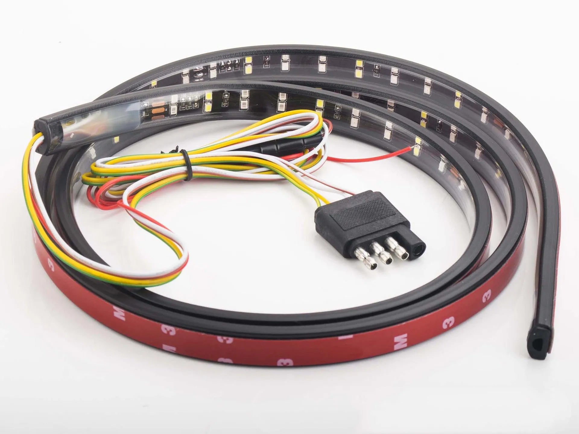 Red white LED tail light bar for American pickup trucks with 108 SMD2835 LEDs and triple mode operation