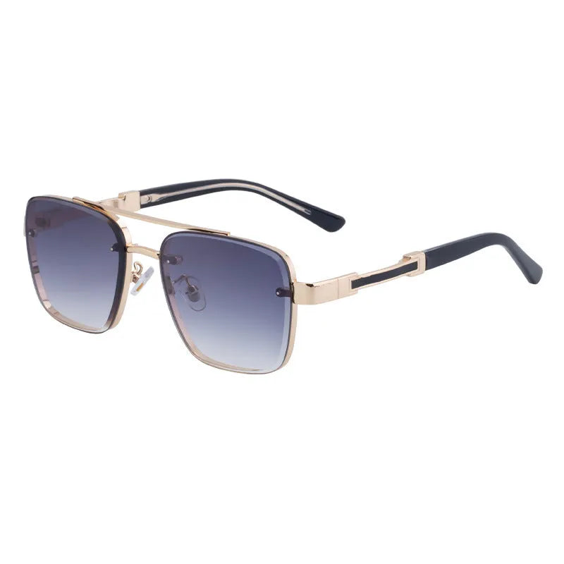 Men's vintage-style sunglasses with UV protection lenses in gold and gray colour variant.