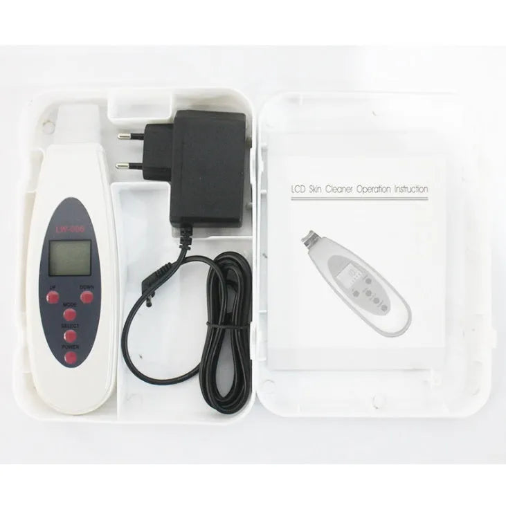 White ultrasonic skin cleaner with 28000Hz vibration and mild heating for blackhead removal