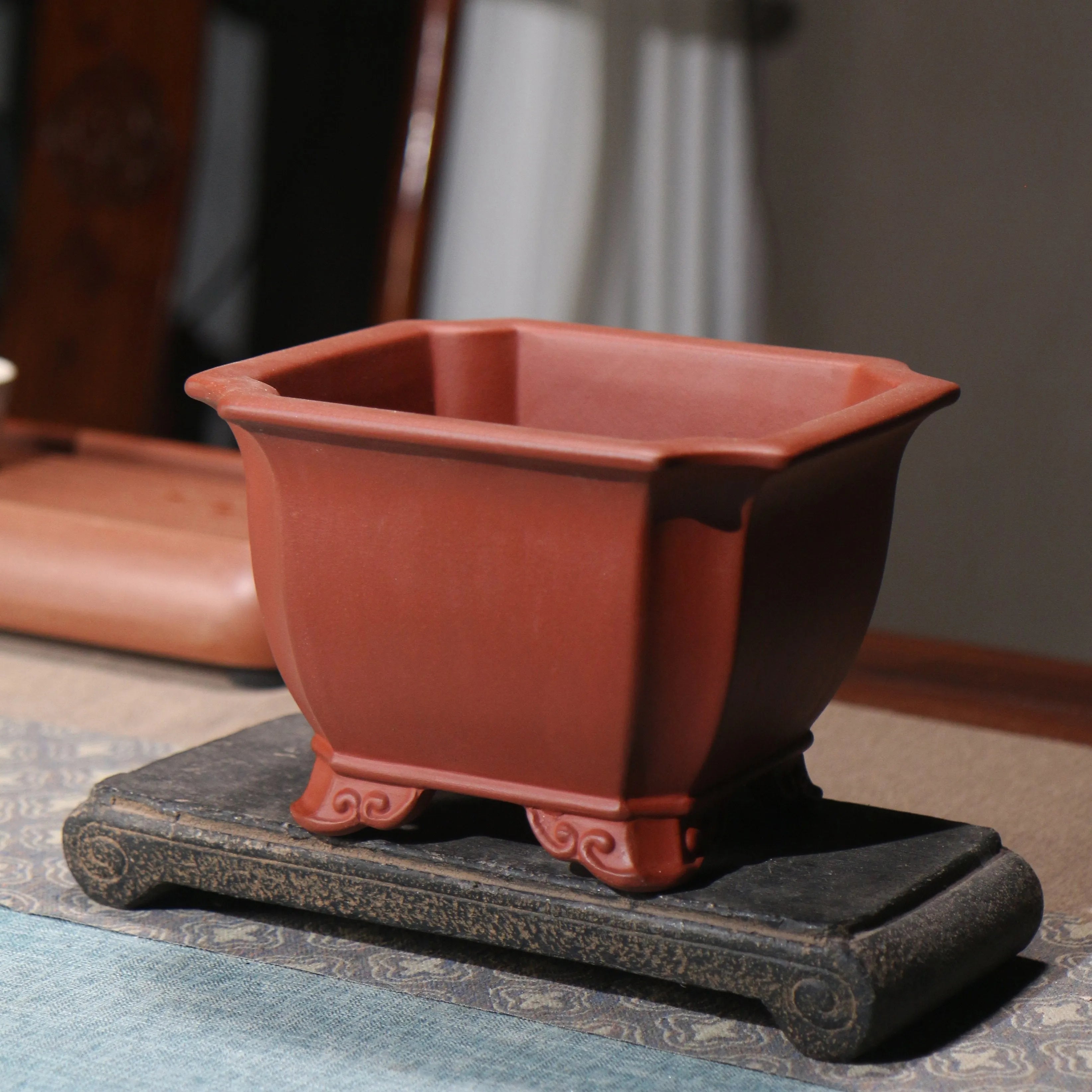 Chinese-style classical indoor bonsai simple purple clay flowerpot in brown, 17x11.5cm