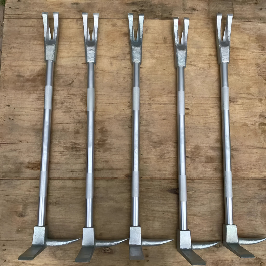 Silver carbon steel wrecking bar 24 inches with multifunctional iron collar for demolition