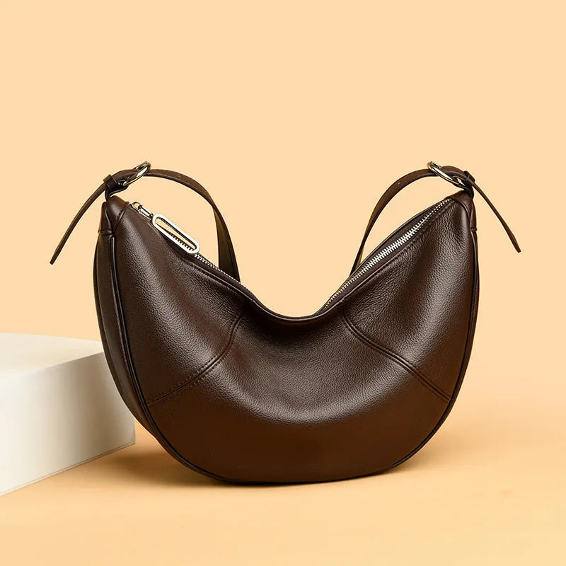 Genuine leather large capacity shoulder messenger bag for men, black, first layer cowhide, sandwich pocket, dumpling shape 26x11x20 cm