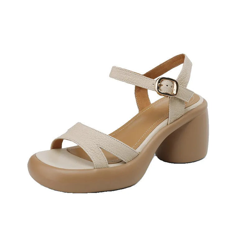 Women's open toe platform sandals in apricot with round toe holder and 2cm rubber sole.
